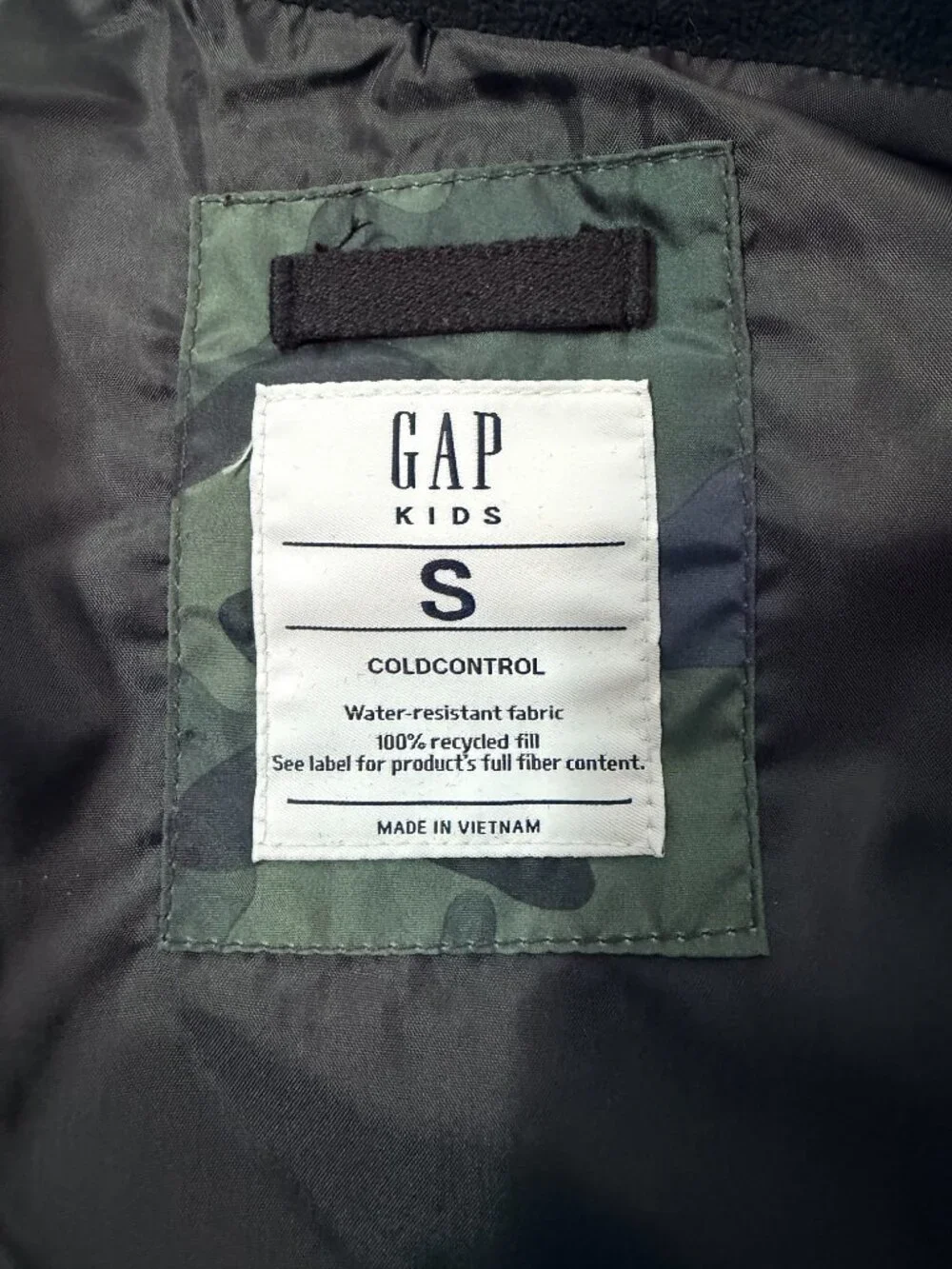 Gap Kids Boys Camo Vest- Size Small